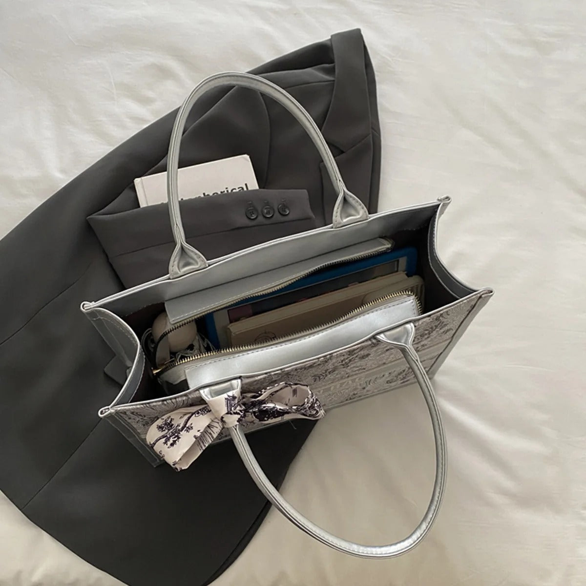 Luxury Elegant Women Tote Bag Embroid Bouquet Pattern PU Leather Tote Bag Letter Scarf Handbag for Commute Shopping